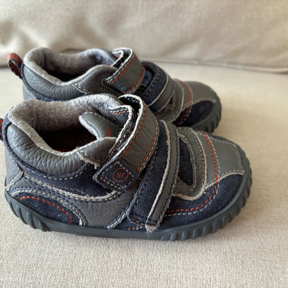 Stride rite new walker sneakers